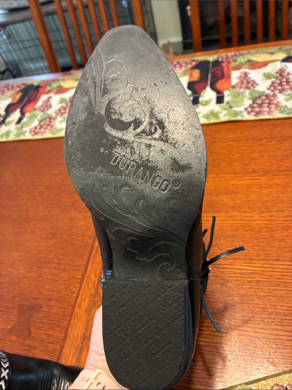 Durango western style boots. High quality and comfortable boots. 2” heel - Picture 6 of 8